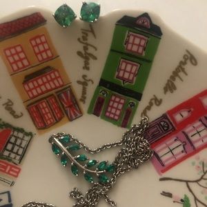 Zales emerald leaf necklace and earrings